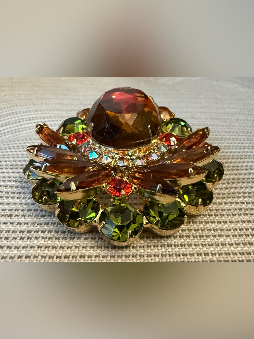 Juliana Heliotrope  Green Topaz Gold tone Rhinestone Brooch Book piece Verified - Picture 6 of 13
